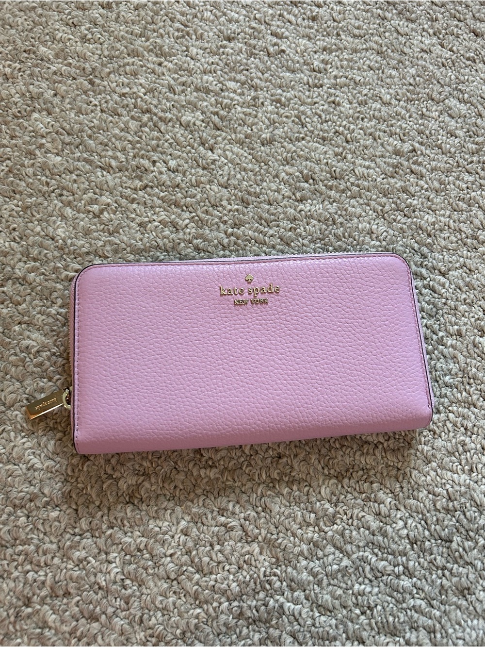 kate spade Light Pink Pebbled Leather Zip Wallet with Gold Logo
